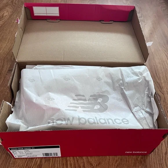 New Balance Arishi V3 size 8.5 - Picture 12 of 12